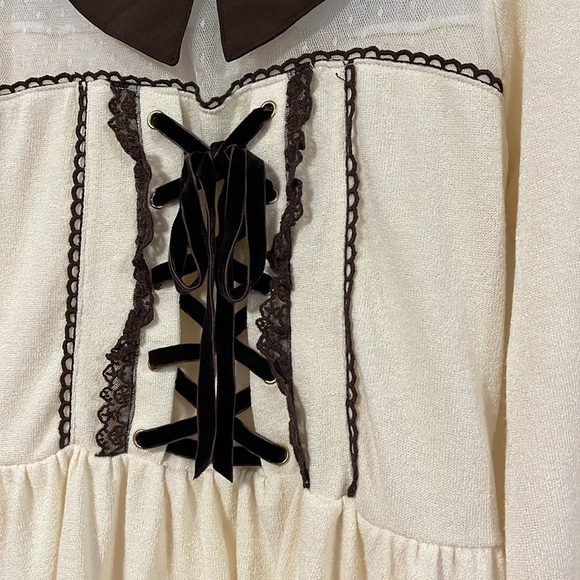 Liz Lisa Babydoll Lolita Cream & Brown Dress with Ribbon and Lace Details - Picture 5 of 10